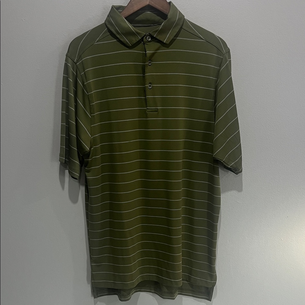Bobby Jones X-H20 Men’s Green Striped Polo size M ( runs large )